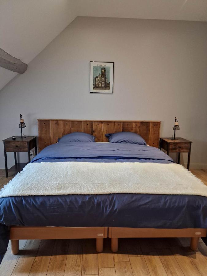 Appartement Au Coeur De Vezelay - Galerie 10 Екстер'єр фото