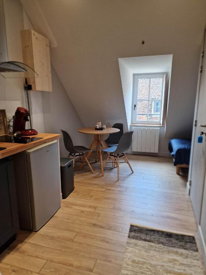 Appartement Au Coeur De Vezelay - Galerie 10 Екстер'єр фото